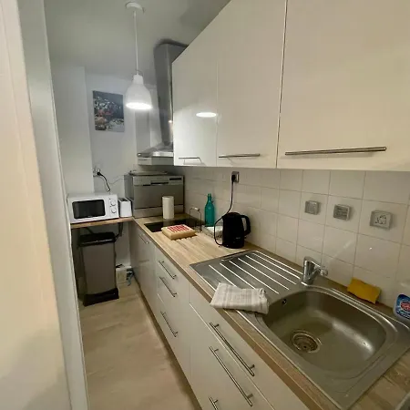 Apartment Maison Hyper Centre Avec Parking 7 Mn A Pied De La Gare De Rouen