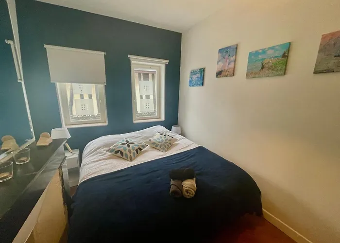 Maison Hyper Centre Avec Parking 7 Mn A Pied De La Gare De Apartament