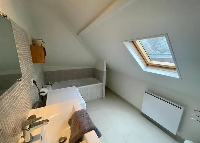 Maison Hyper Centre Avec Parking 7 Mn A Pied De La Gare De *